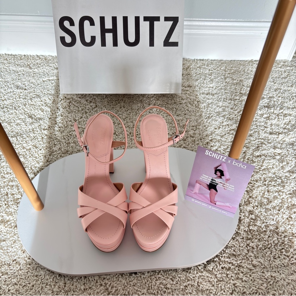 NEW IN BOX SCHUTZ x BALA Blush Pink Platform Heels Pumps SZ 8B - Picture 5 of 16
